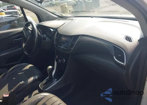 2020 Chevrolet Trax Fwd Lt z USA, uszkodzony, nr VIN 3GNCJLSB3LL222637